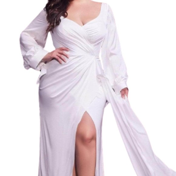 Cinderella Divine Bridal 7478WC Bridal Dress Off White Size 22 - Picture 2 of 5